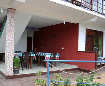 Outdoor dining area in Sri Lanka hotel